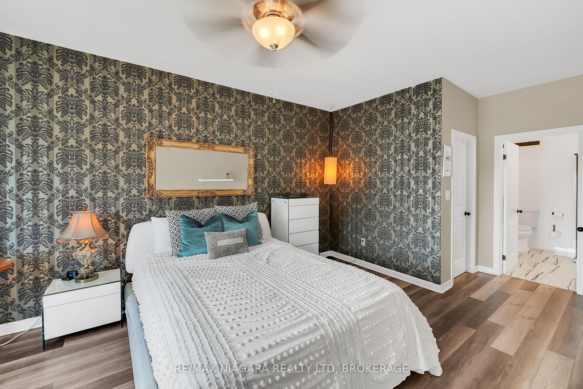 Photo 15 of 8738 Upper Canada Drive, Niagara Falls, Forestview — HOMEH