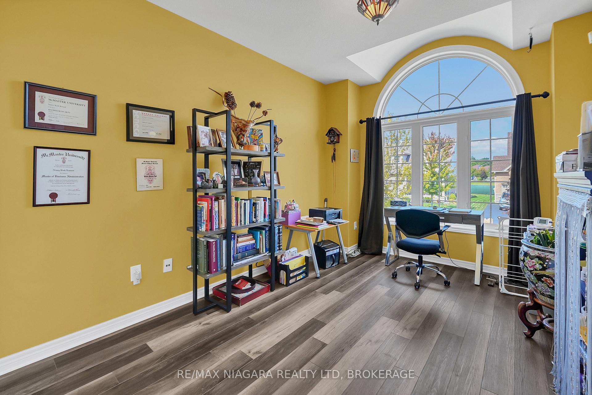Photo 20 of 8738 Upper Canada Drive, Niagara Falls, Forestview — HOMEH