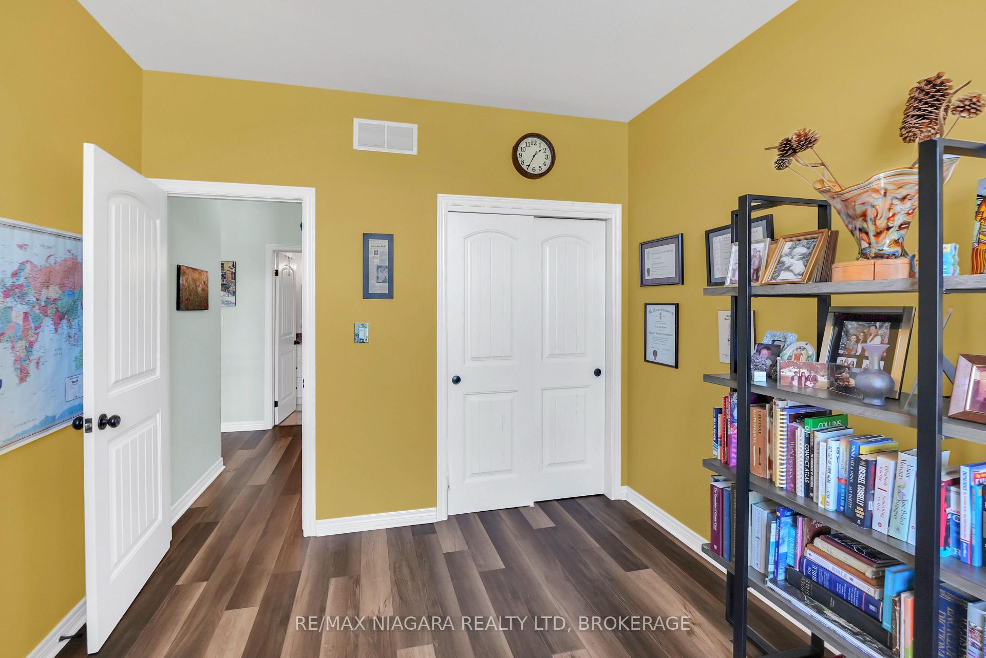 Photo 21 of 8738 Upper Canada Drive, Niagara Falls, Forestview — HOMEH