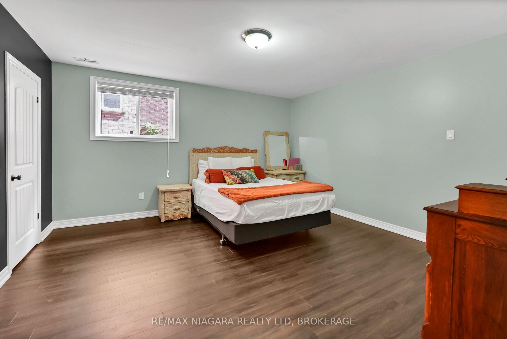 Photo 27 of 8738 Upper Canada Drive, Niagara Falls, Forestview — HOMEH