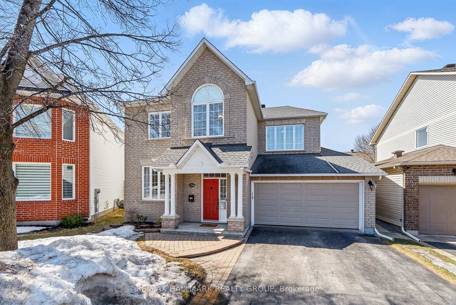 Photo 2 of 2366 Raintree Drive, Ottawa, Chapel Hill South - Orleans Village — HOMEH