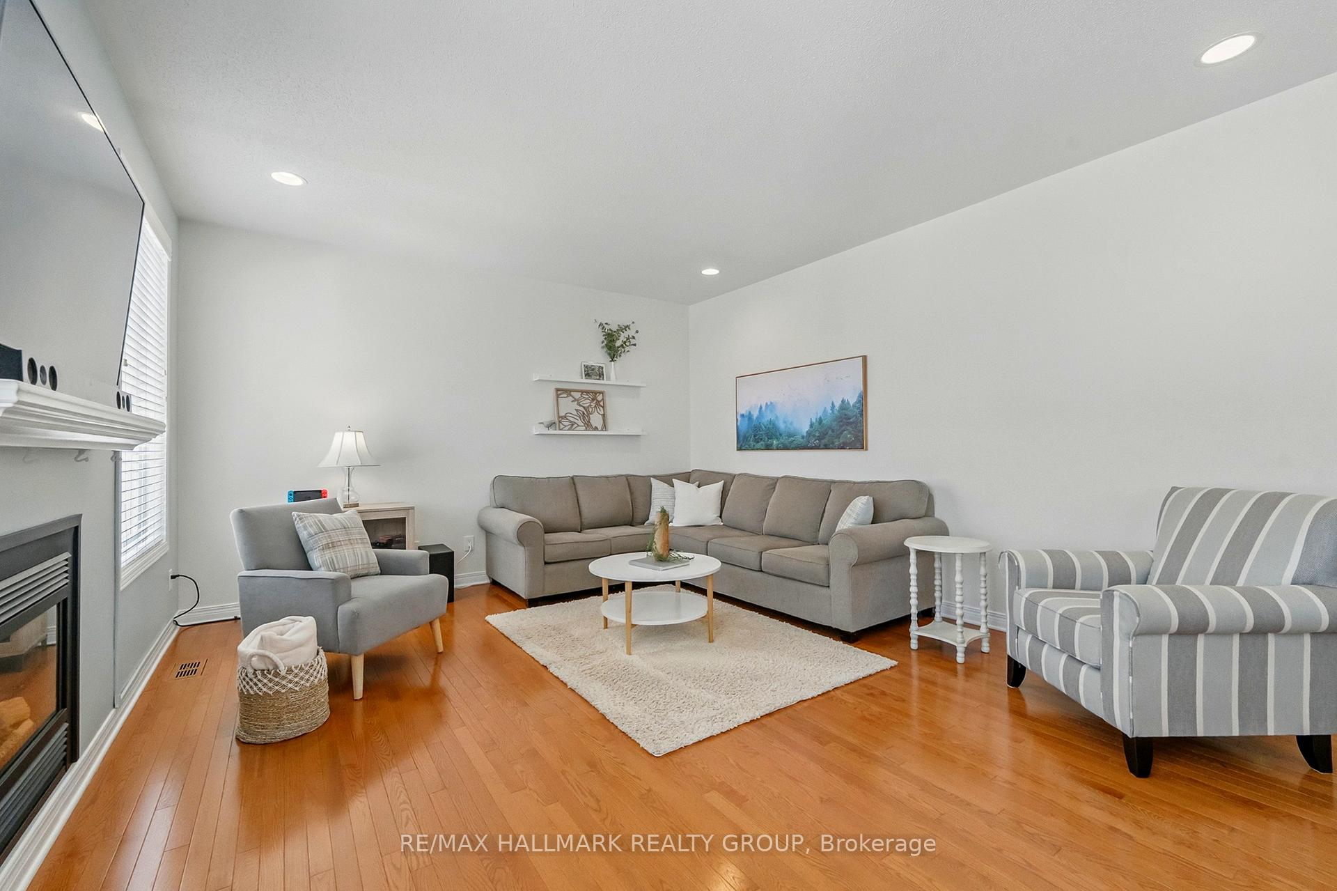 Photo 18 of 2366 Raintree Drive, Ottawa, Chapel Hill South - Orleans Village — HOMEH