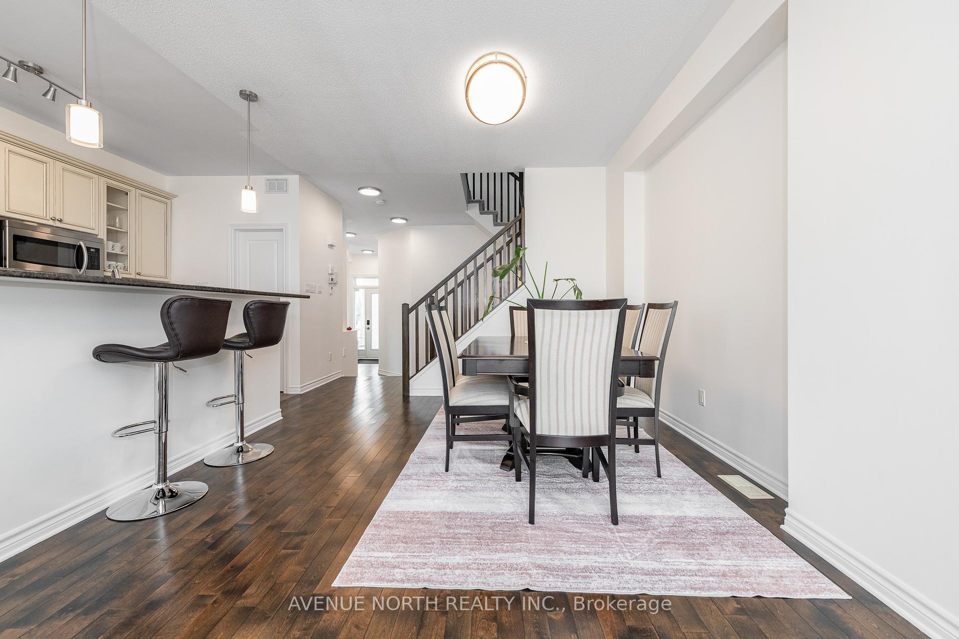 Photo 10 of 448 Rochefort Circle, Ottawa, Avalon West — HOMEH