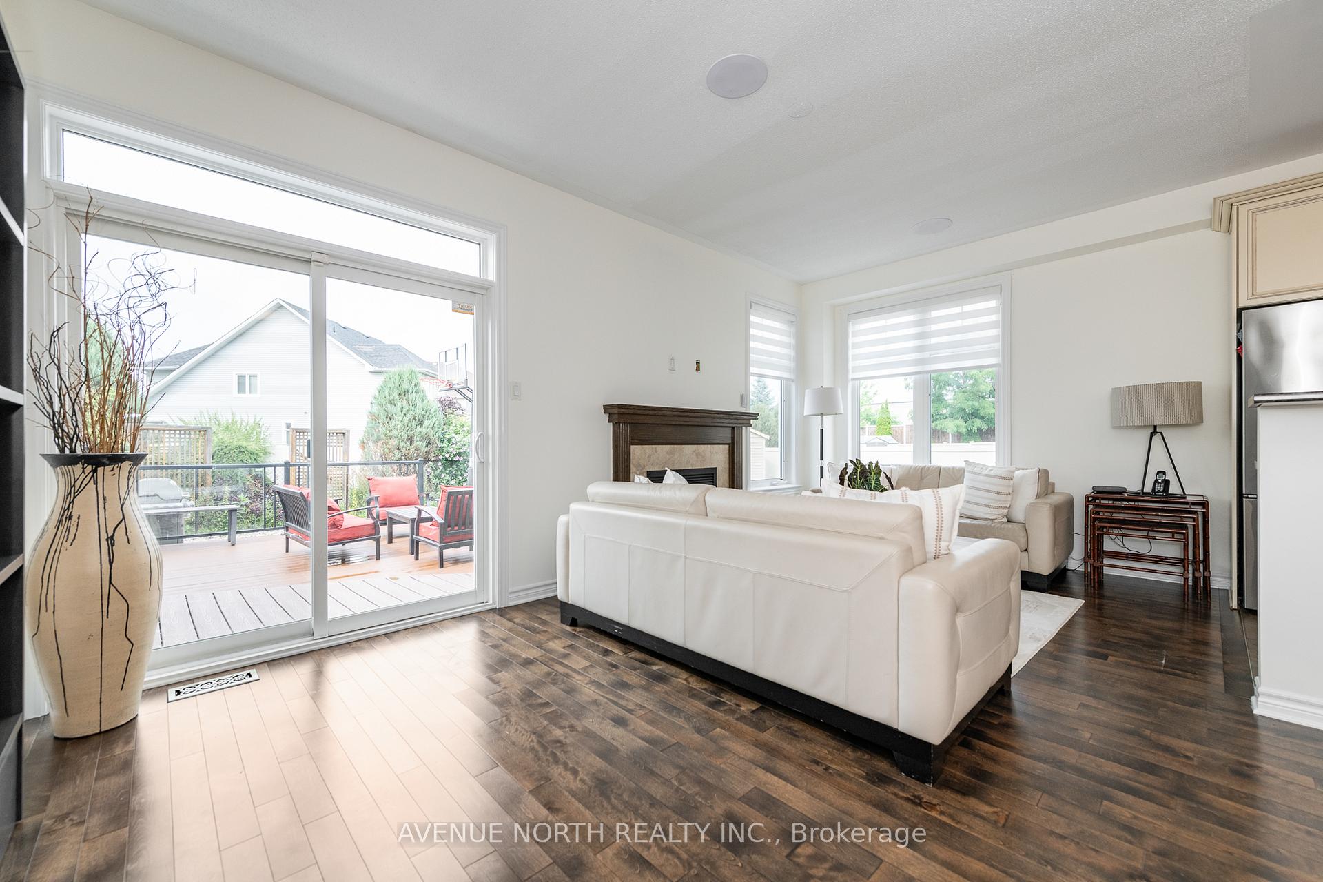 Photo 11 of 448 Rochefort Circle, Ottawa, Avalon West — HOMEH