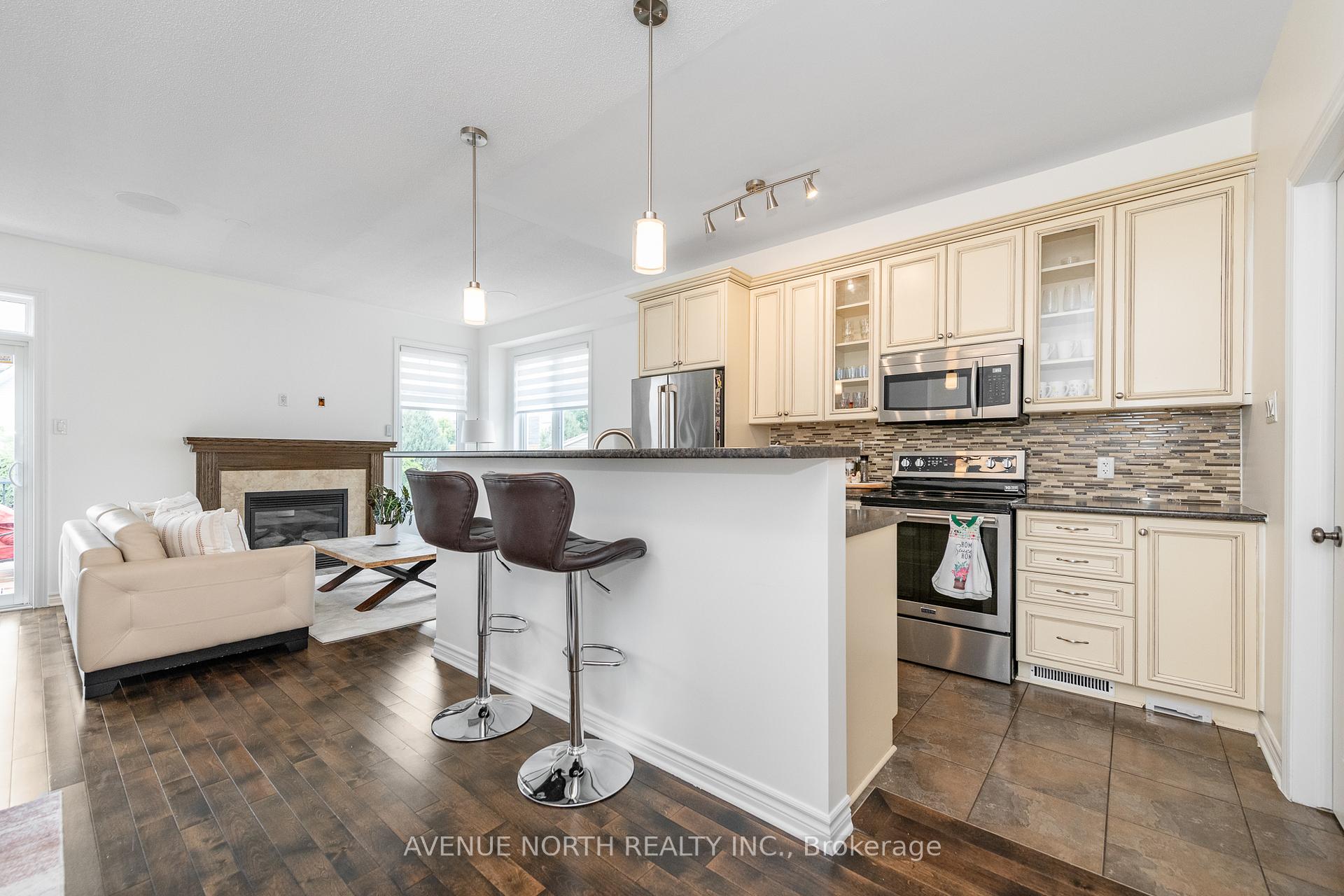 Photo 16 of 448 Rochefort Circle, Ottawa, Avalon West — HOMEH