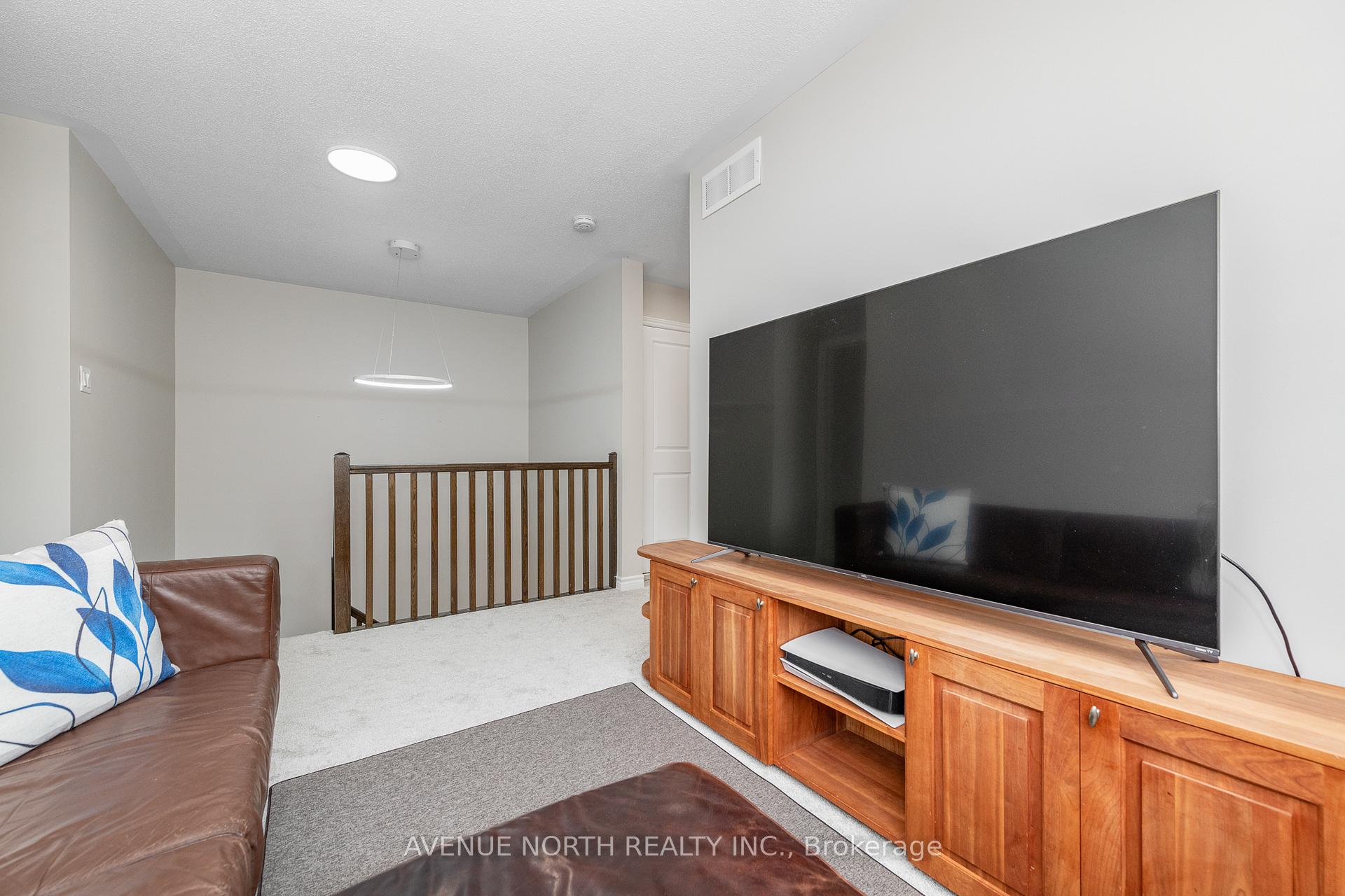 Photo 24 of 448 Rochefort Circle, Ottawa, Avalon West — HOMEH
