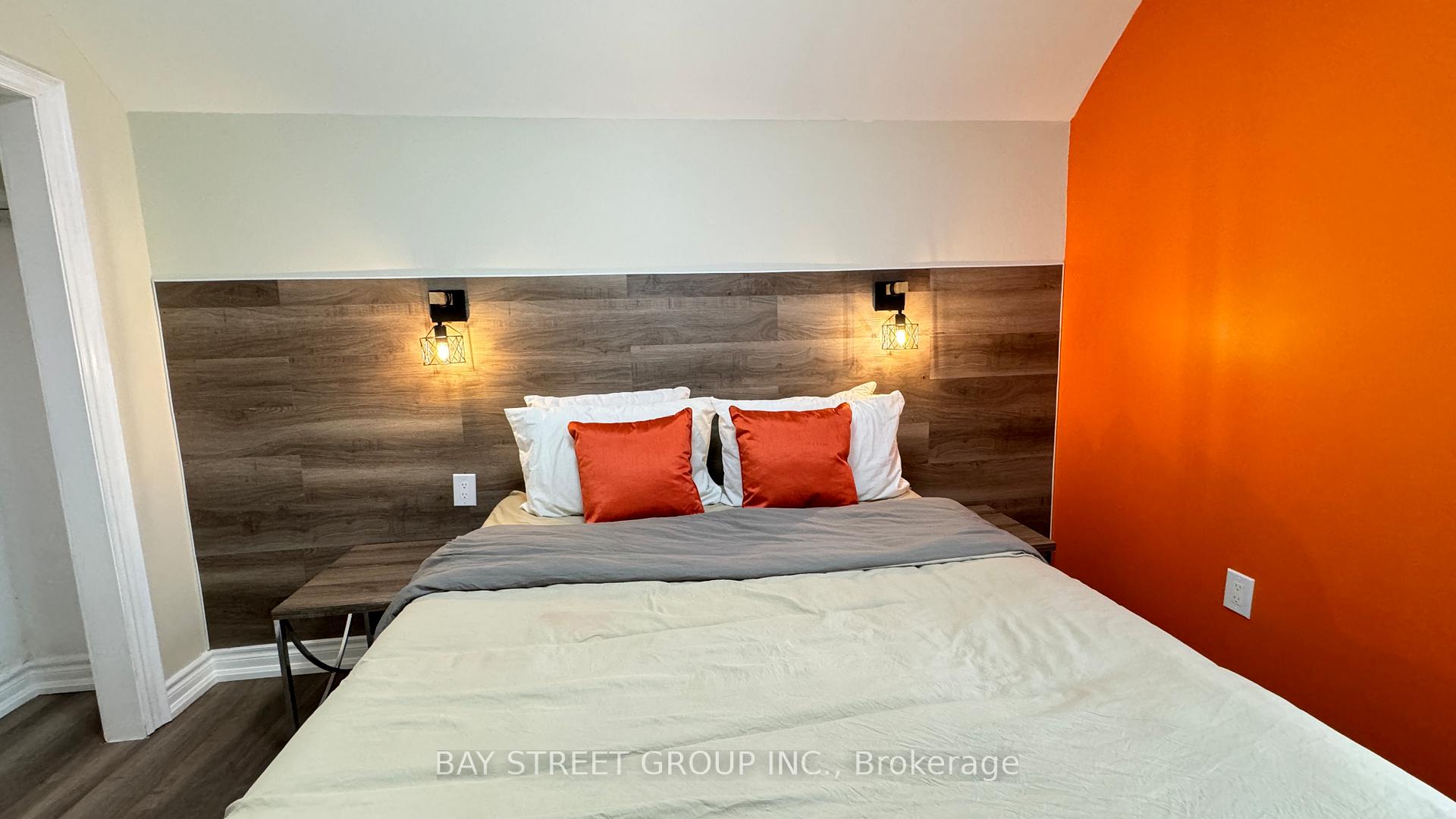 Photo 21 of 4849 Maple Street, Niagara Falls, Cherrywood — HOMEH