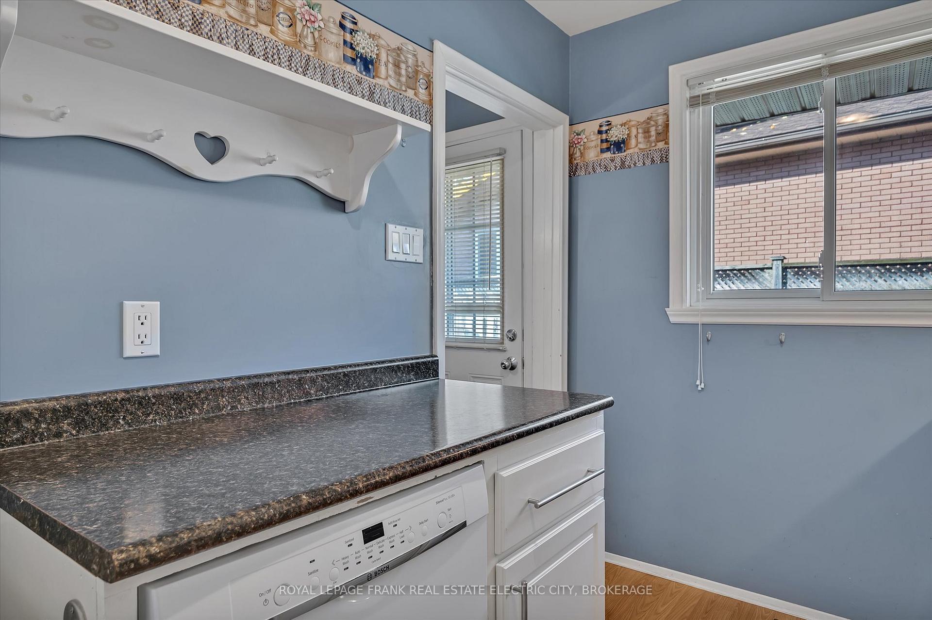 Photo 10 of 8 Ferndale Avenue, Peterborough, Monaghan Ward 2 — HOMEH