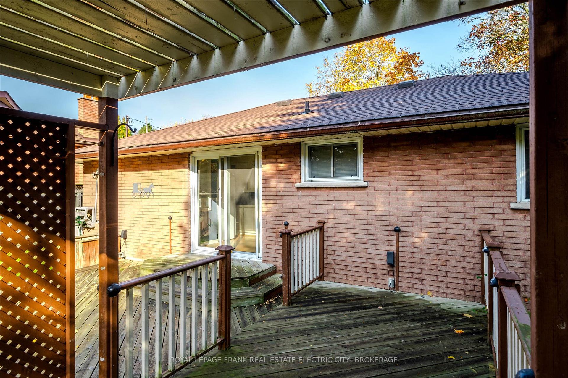 Photo 17 of 8 Ferndale Avenue, Peterborough, Monaghan Ward 2 — HOMEH