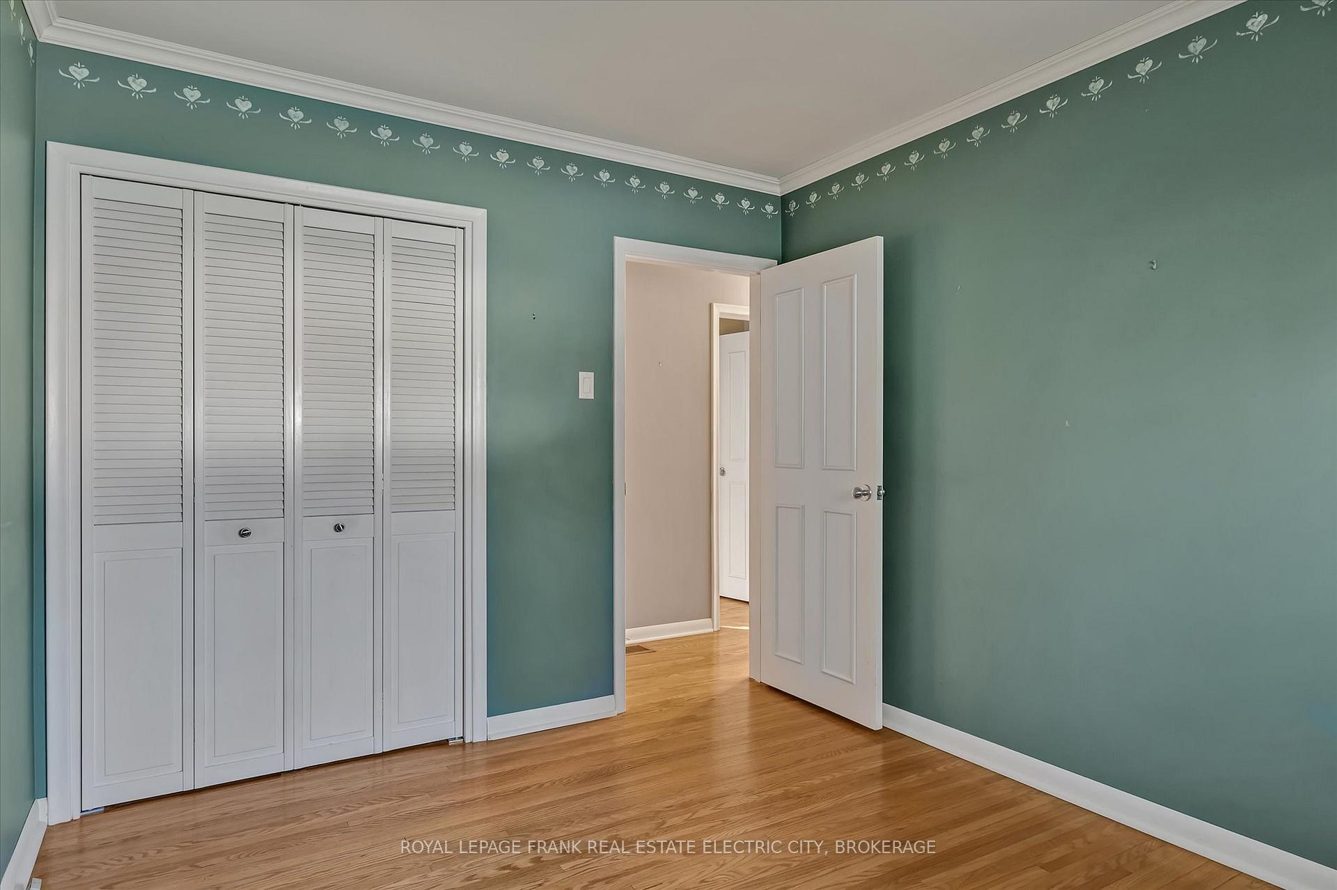 Photo 19 of 8 Ferndale Avenue, Peterborough, Monaghan Ward 2 — HOMEH