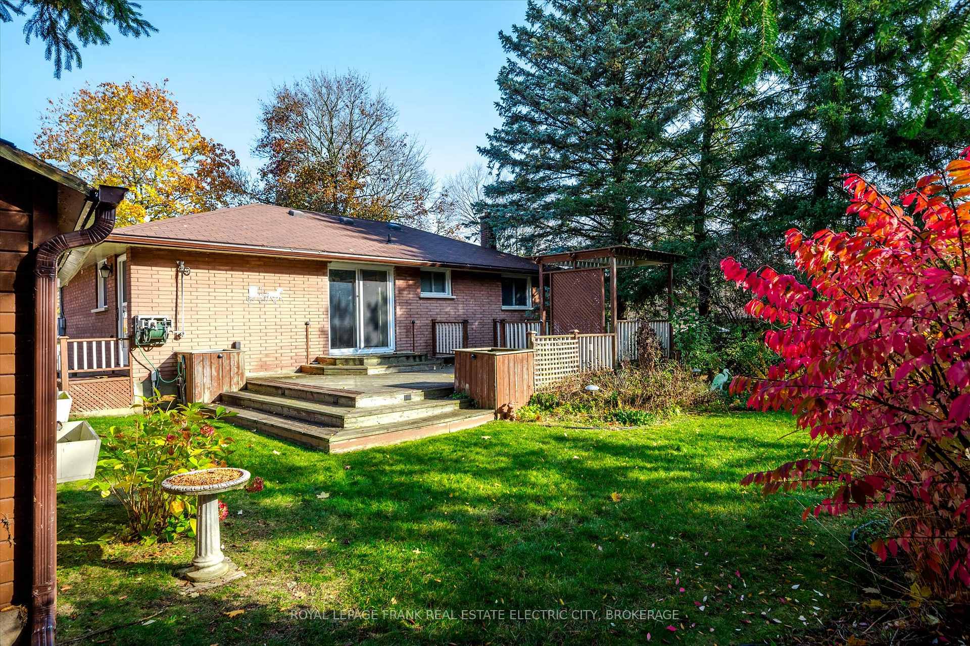 Photo 35 of 8 Ferndale Avenue, Peterborough, Monaghan Ward 2 — HOMEH