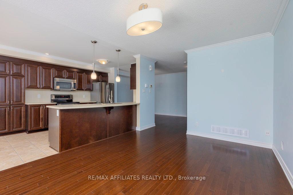 Photo 14 of 215 Gossamer Street, Ottawa, Mer Bleue/Bradley Estates/Anderson Park — HOMEH