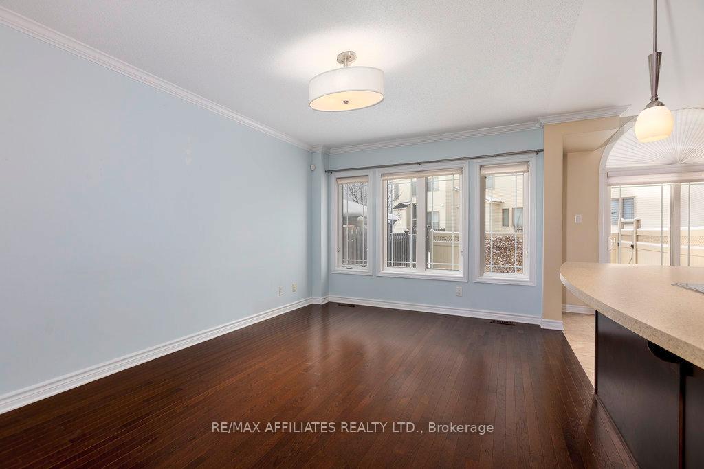 Photo 16 of 215 Gossamer Street, Ottawa, Mer Bleue/Bradley Estates/Anderson Park — HOMEH