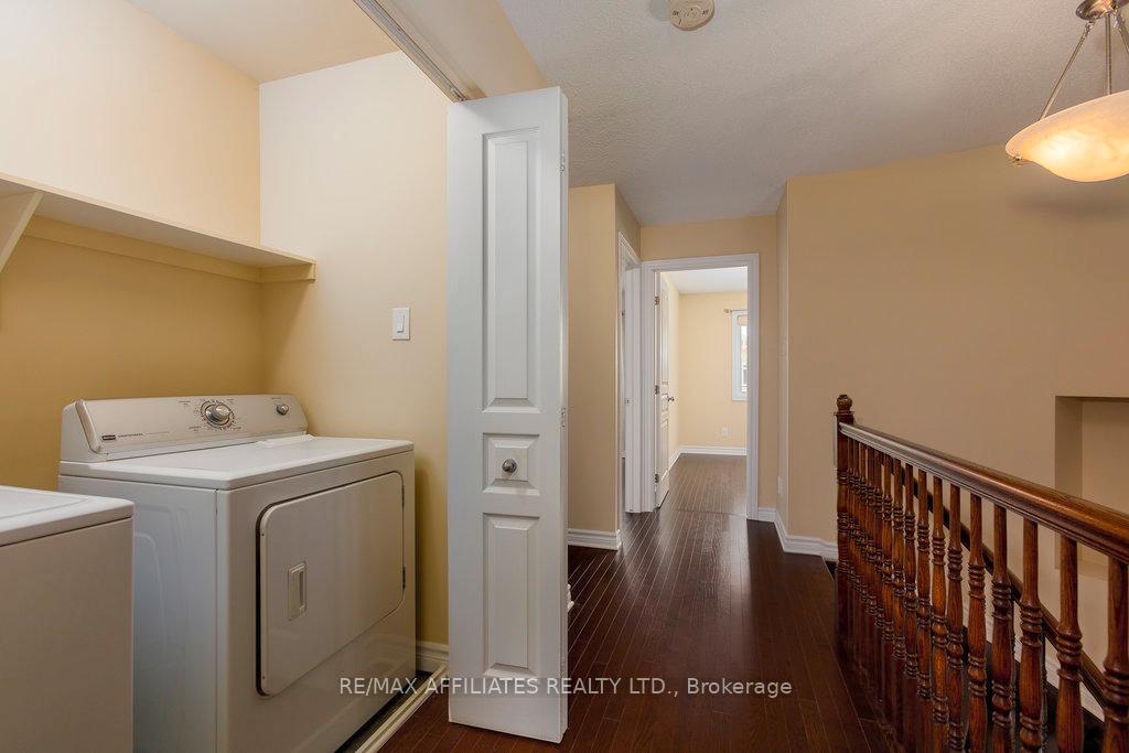 Photo 23 of 215 Gossamer Street, Ottawa, Mer Bleue/Bradley Estates/Anderson Park — HOMEH