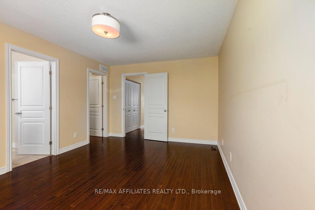 Photo 26 of 215 Gossamer Street, Ottawa, Mer Bleue/Bradley Estates/Anderson Park — HOMEH