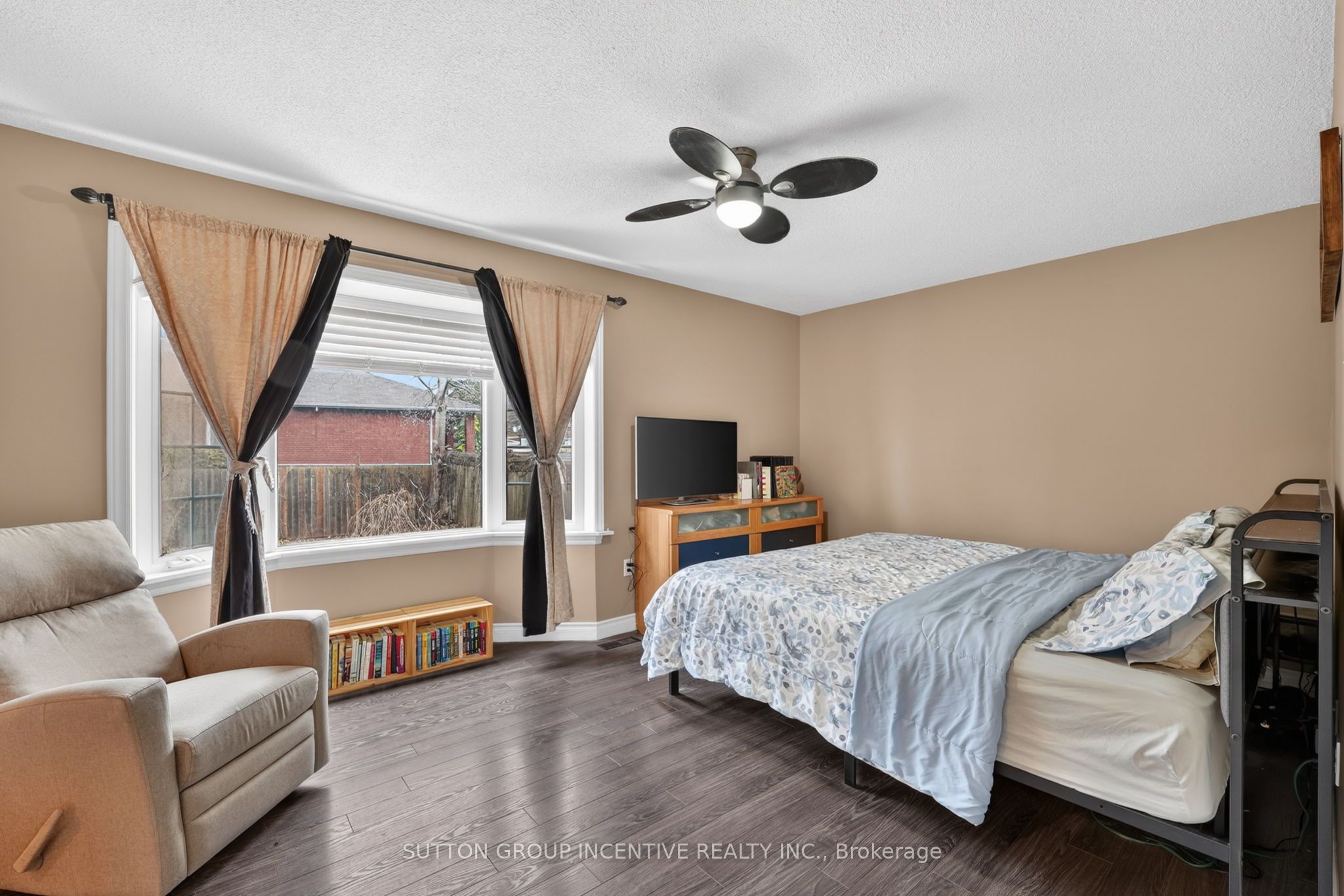 Photo 14 of 20 Broadfoot Road, Barrie, Letitia Heights — HOMEH