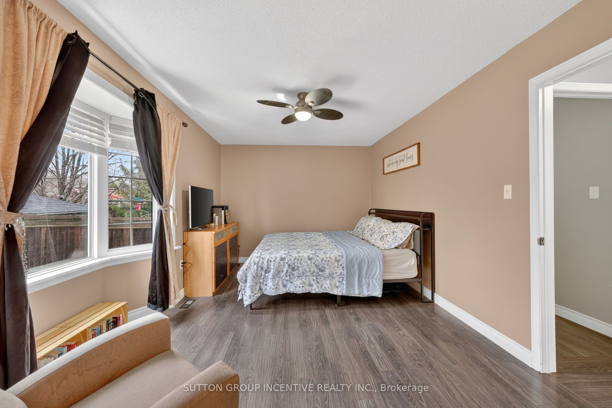 Photo 15 of 20 Broadfoot Road, Barrie, Letitia Heights — HOMEH