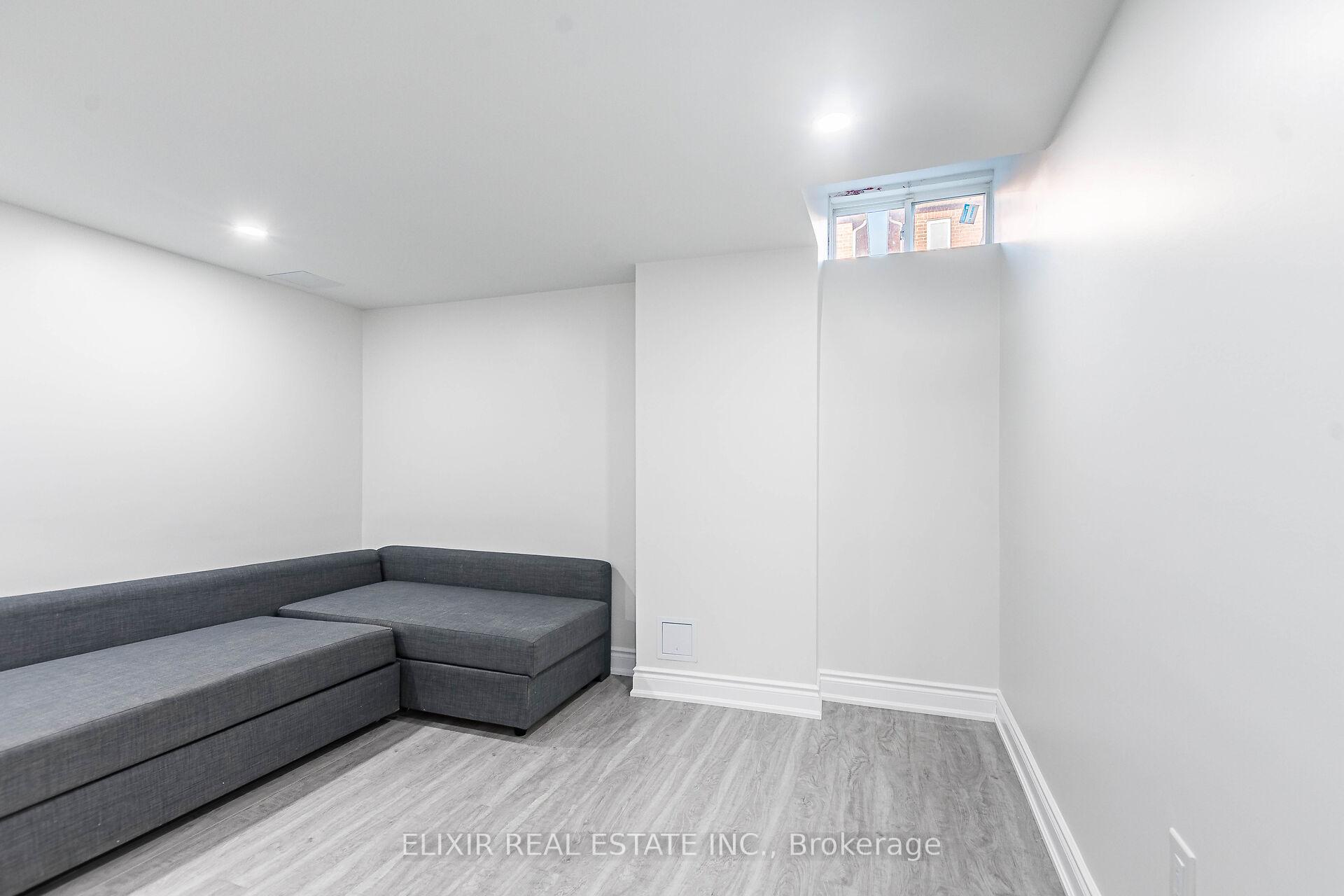 Photo 11 of 337 Dalgleish Gardens, Milton, Scott — HOMEH