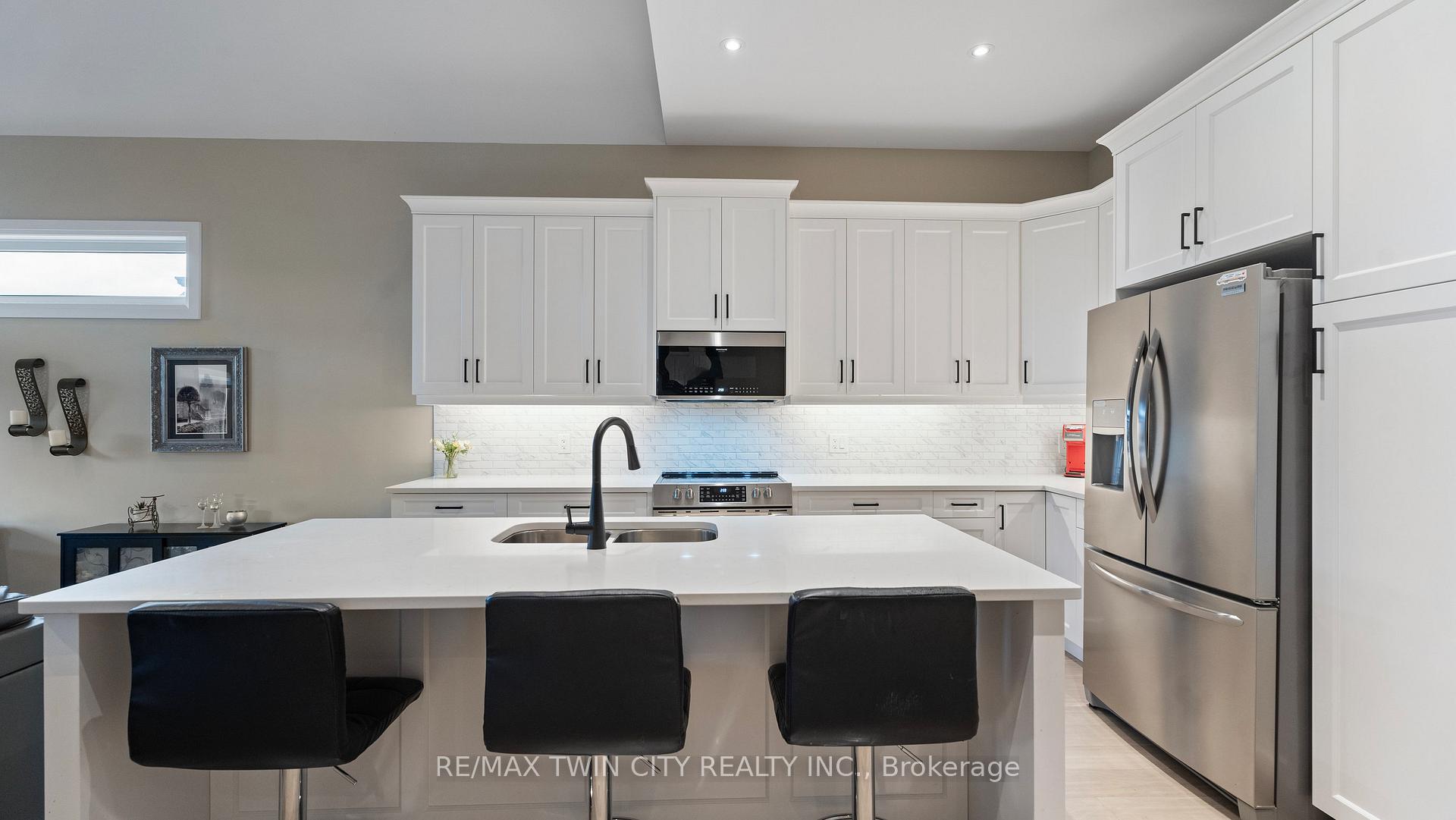 Photo 9 of 61 Swan Avenue, Pelham, Fonthill — HOMEH