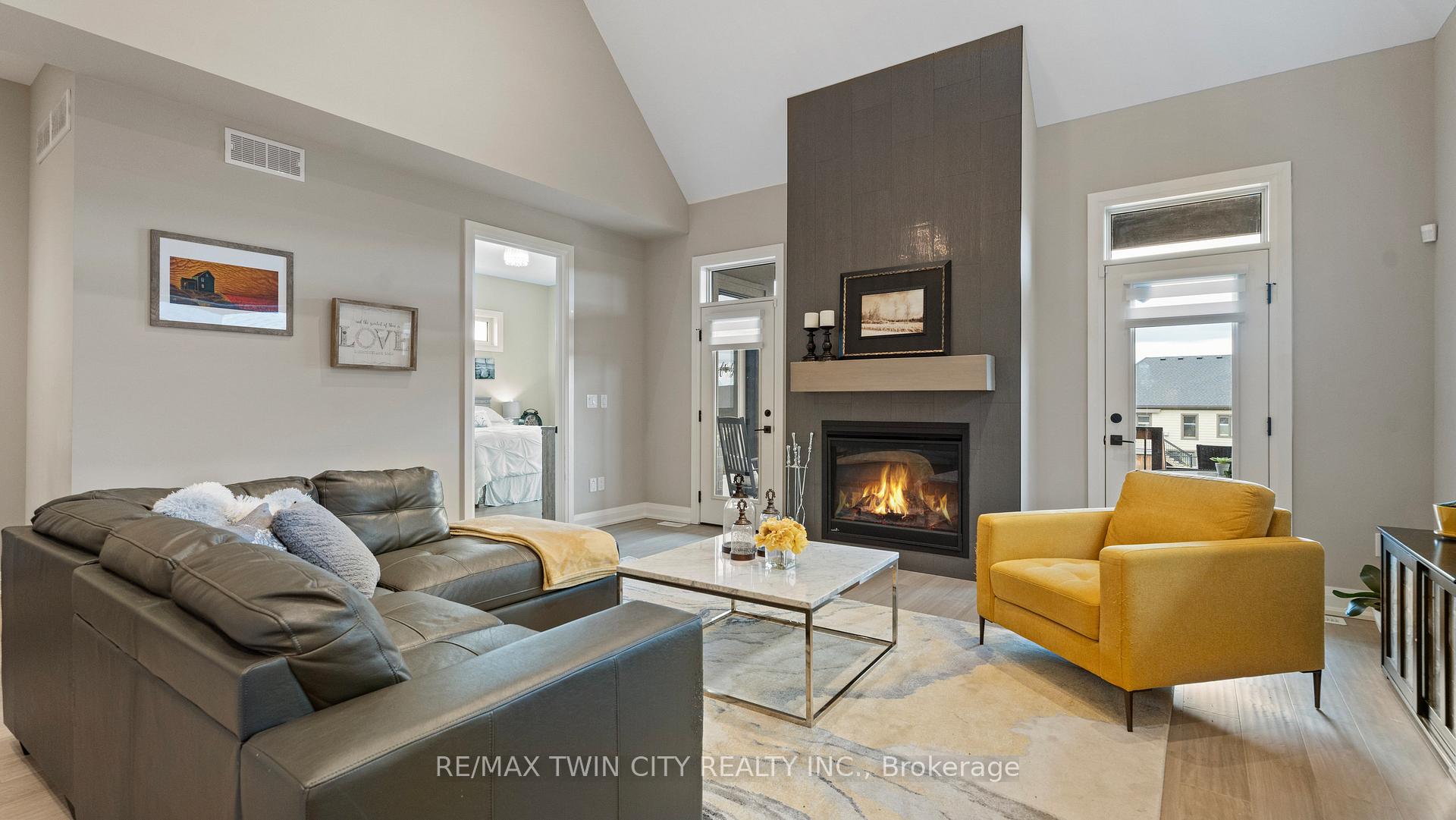 Photo 11 of 61 Swan Avenue, Pelham, Fonthill — HOMEH