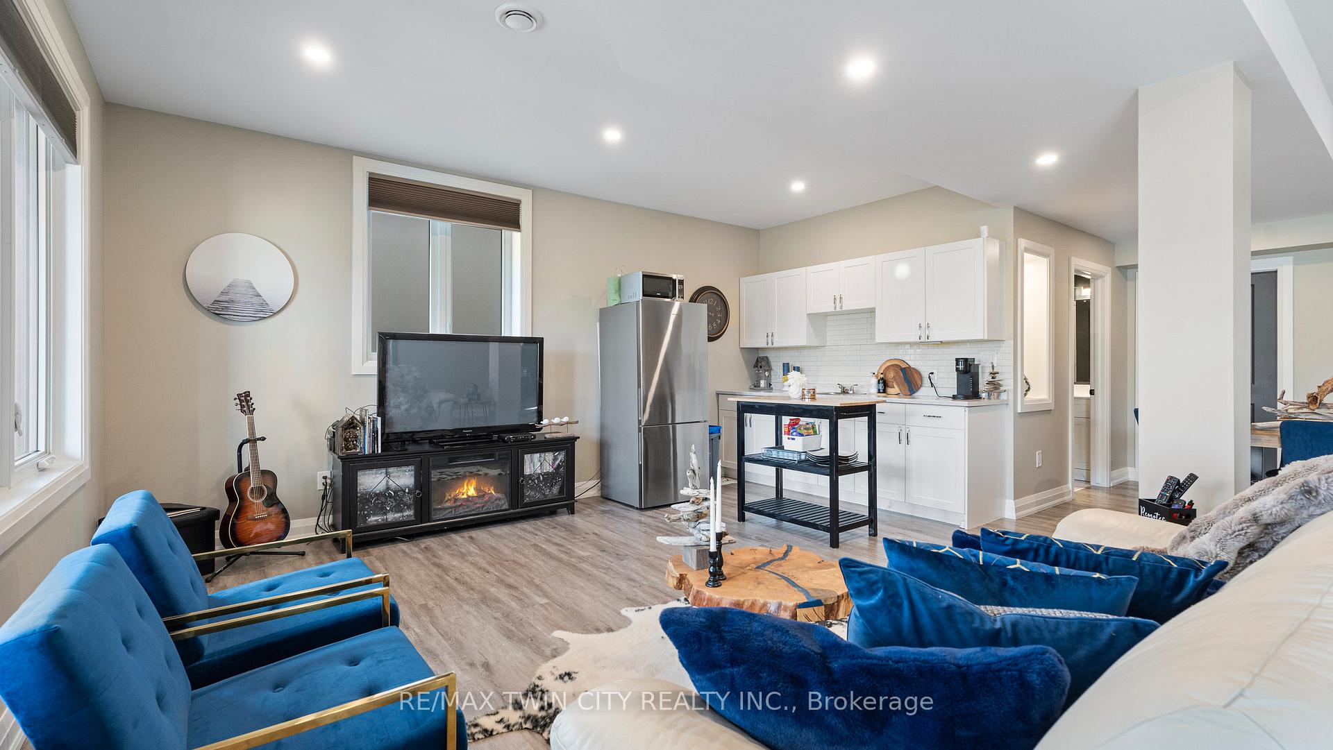 Photo 26 of 61 Swan Avenue, Pelham, Fonthill — HOMEH
