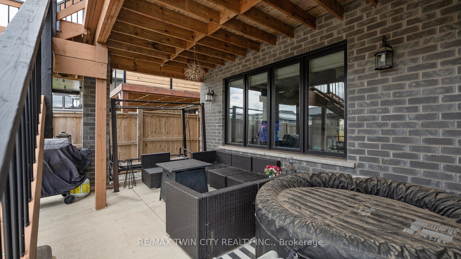 Photo 36 of 61 Swan Avenue, Pelham, Fonthill — HOMEH