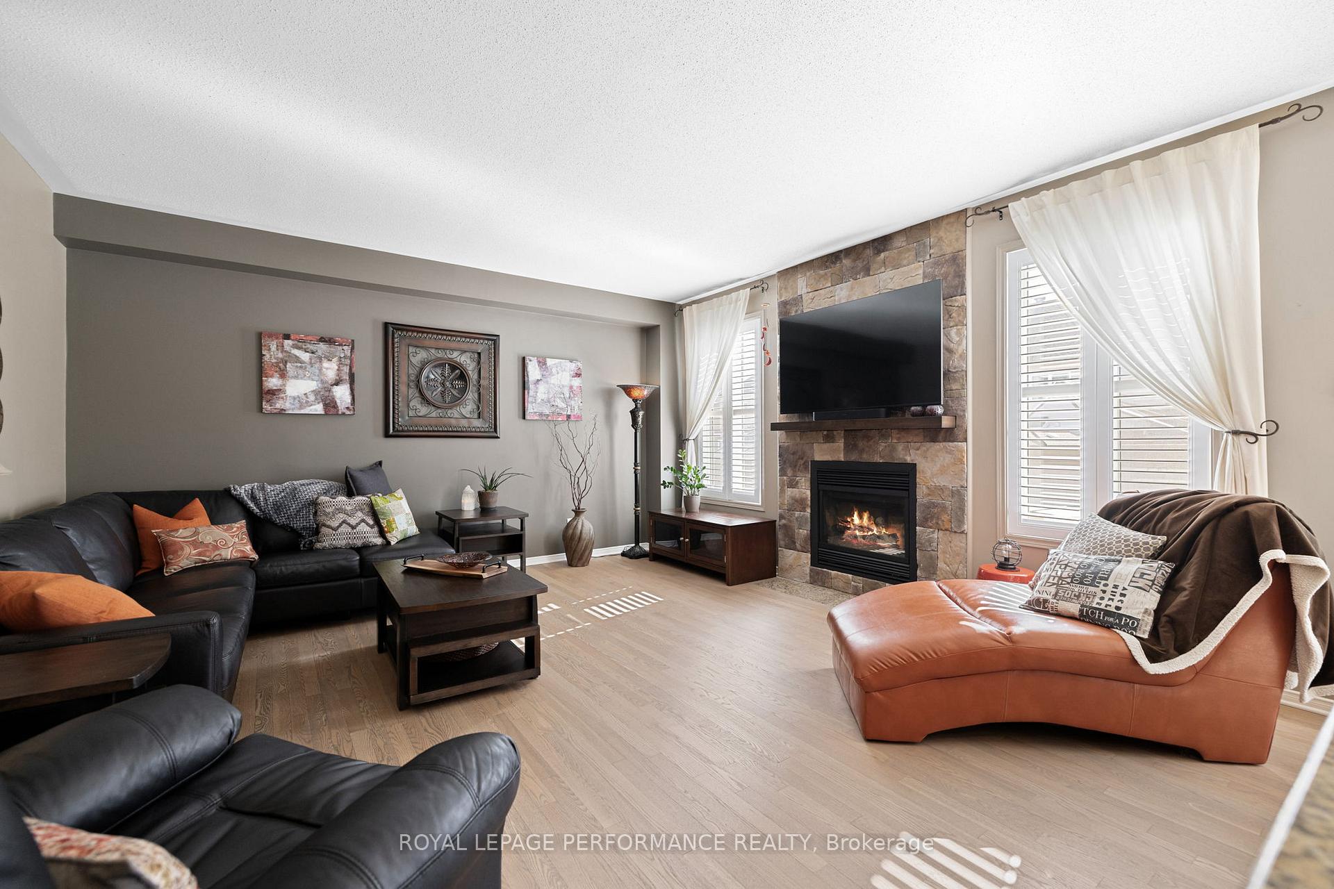 Photo 11 of 2325 Longwater Street, Ottawa, Chapel Hill South - Orleans Village — HOMEH