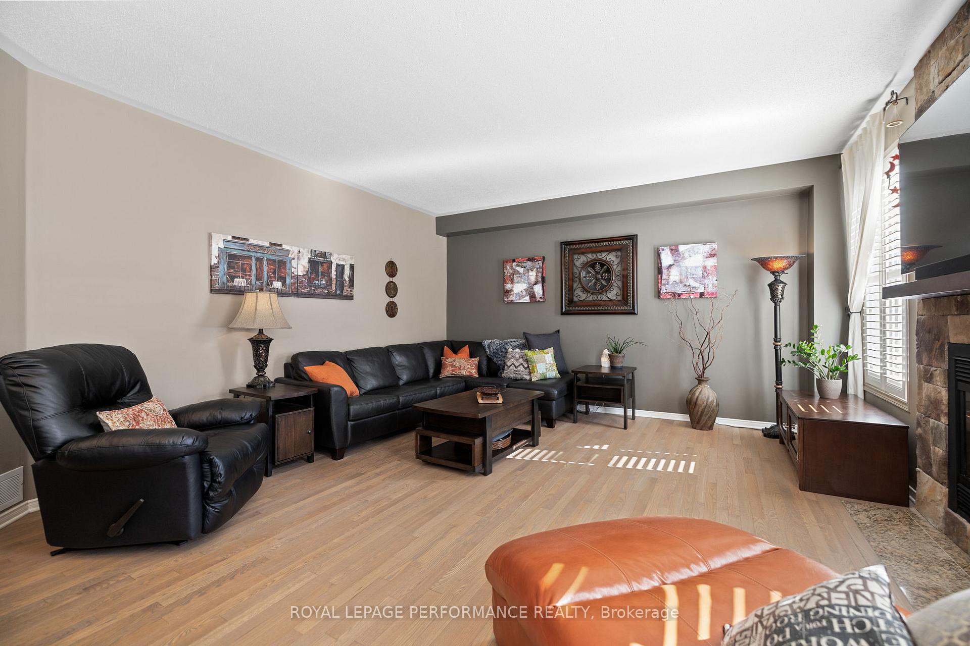 Photo 12 of 2325 Longwater Street, Ottawa, Chapel Hill South - Orleans Village — HOMEH