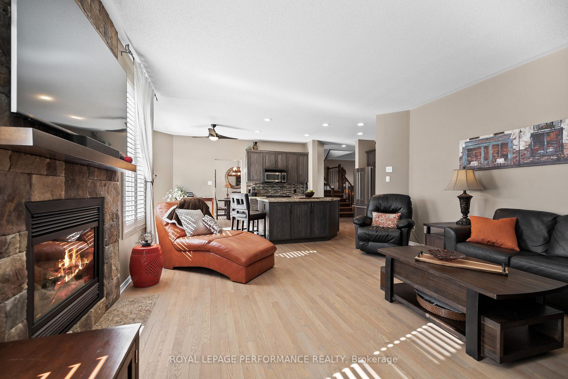 Photo 13 of 2325 Longwater Street, Ottawa, Chapel Hill South - Orleans Village — HOMEH