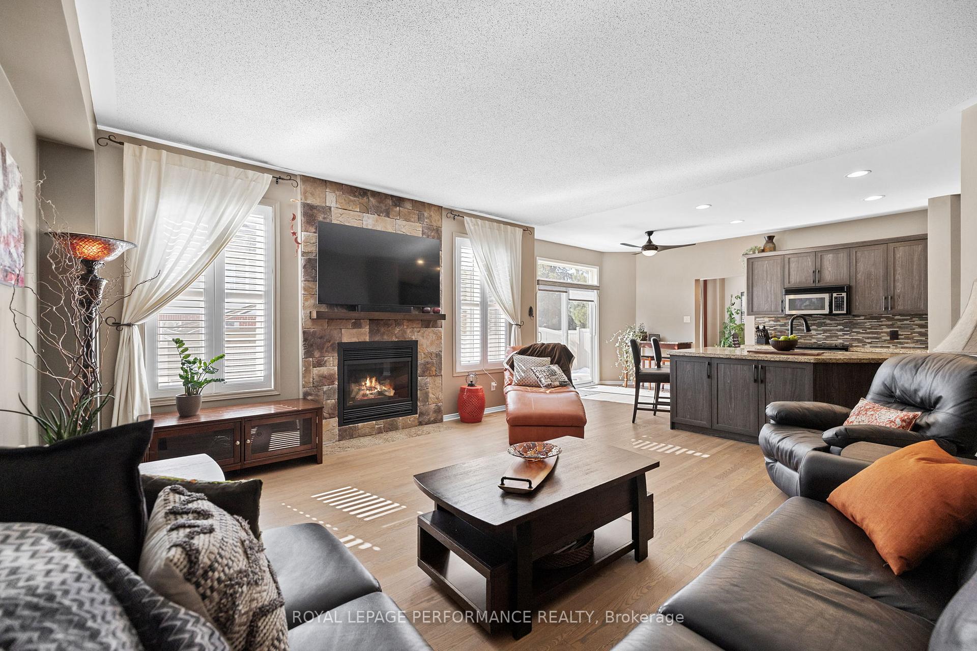 Photo 14 of 2325 Longwater Street, Ottawa, Chapel Hill South - Orleans Village — HOMEH
