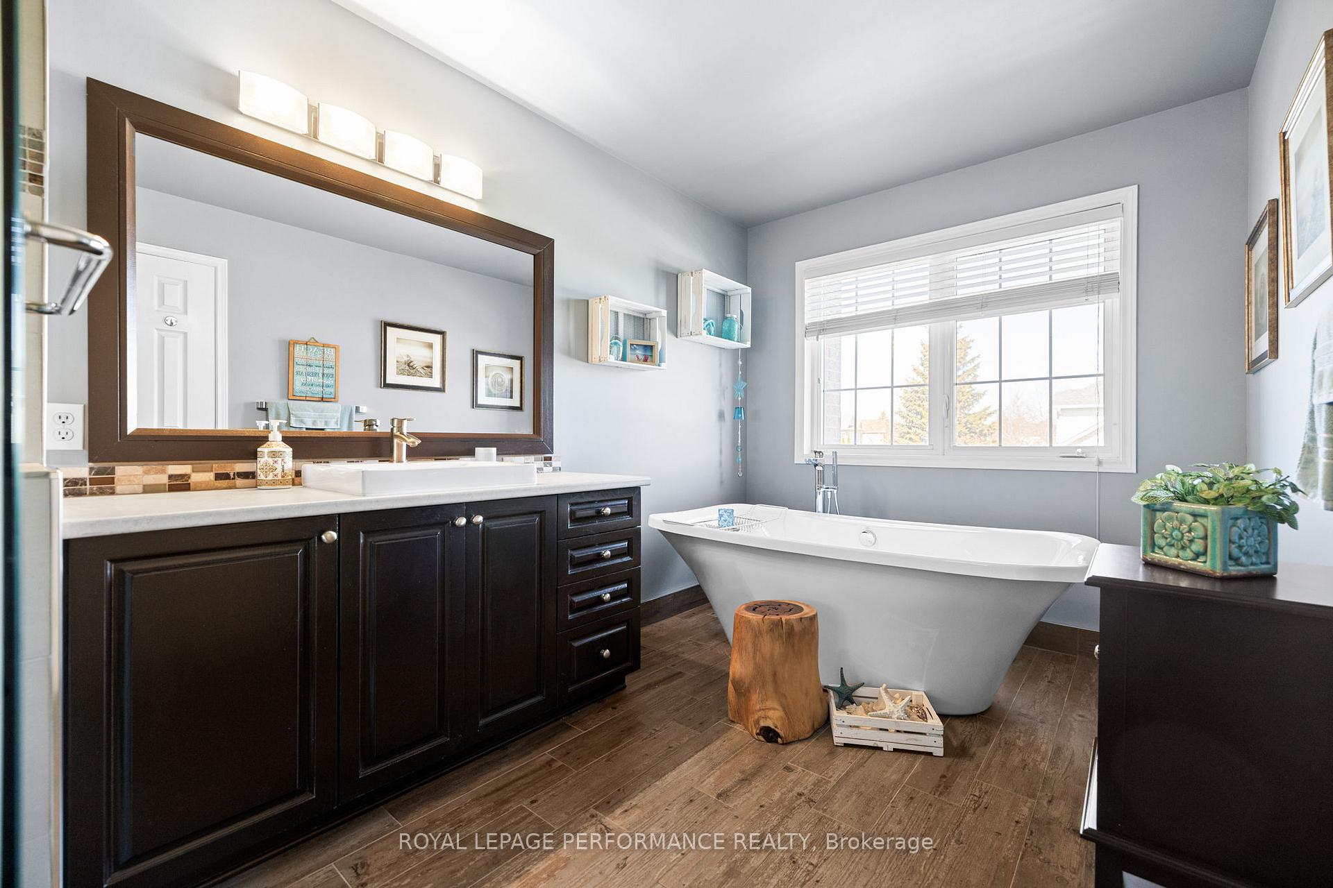 Photo 20 of 2325 Longwater Street, Ottawa, Chapel Hill South - Orleans Village — HOMEH