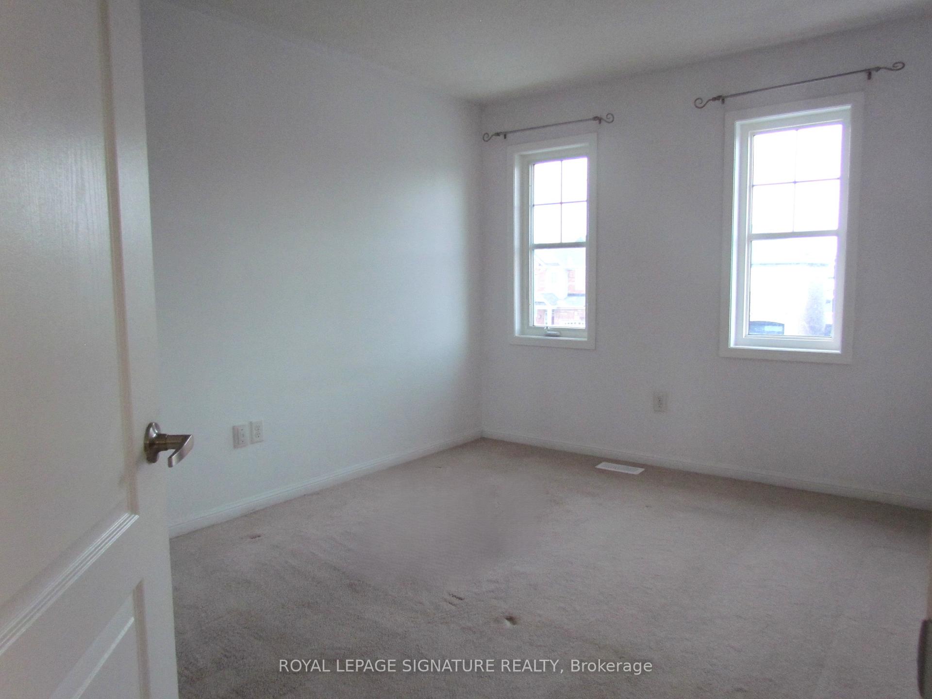 Photo 8 of 448 Dymott Avenue, Milton, Dorset Park — HOMEH