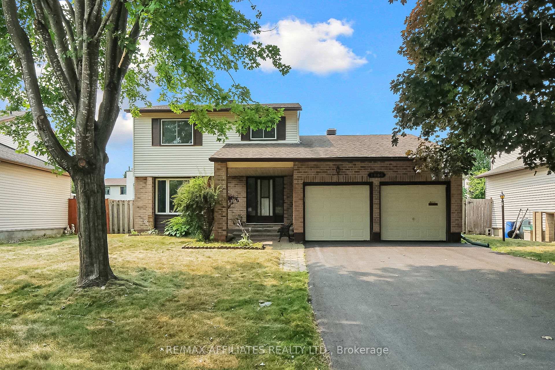 Front of 1850 Des Arbres Street