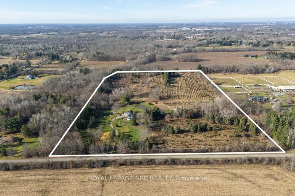 Photo 2 of 740 Centre Street, Pelham, Fenwick — HOMEH