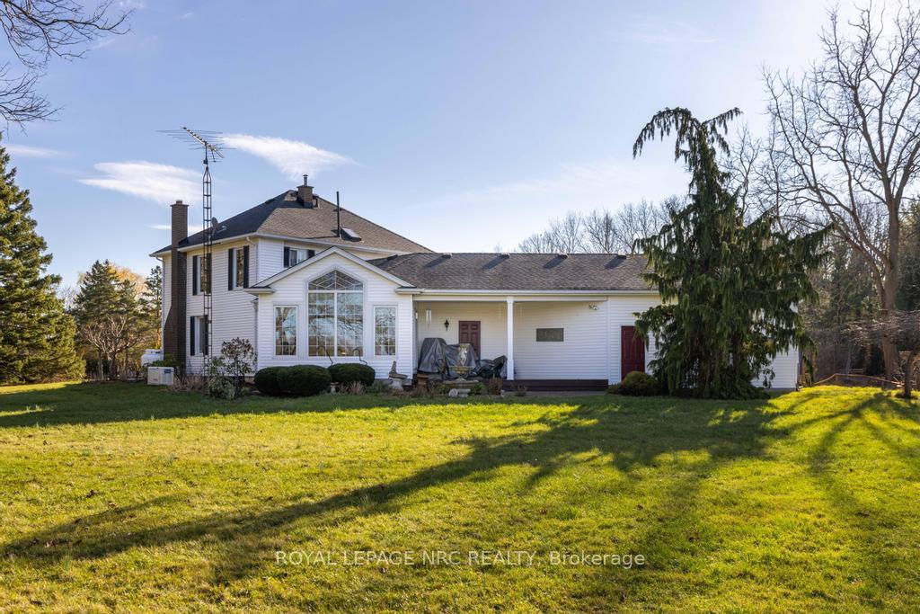 Photo 9 of 740 Centre Street, Pelham, Fenwick — HOMEH