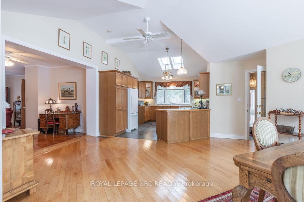Photo 14 of 740 Centre Street, Pelham, Fenwick — HOMEH