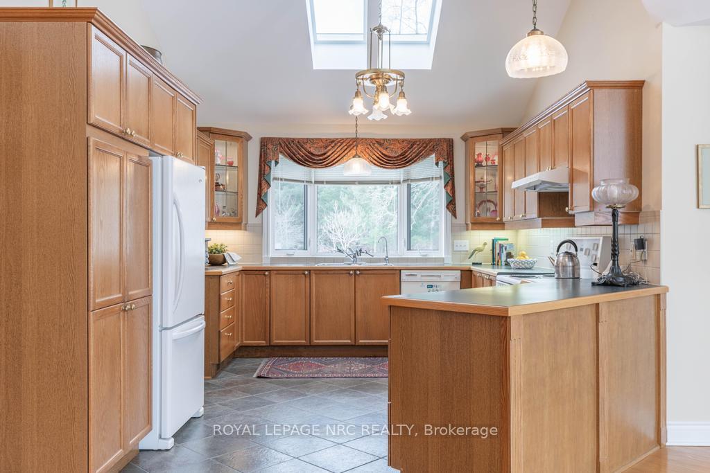 Photo 15 of 740 Centre Street, Pelham, Fenwick — HOMEH