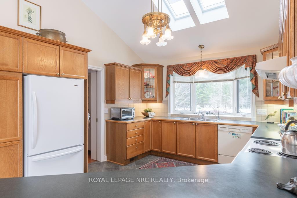Photo 16 of 740 Centre Street, Pelham, Fenwick — HOMEH