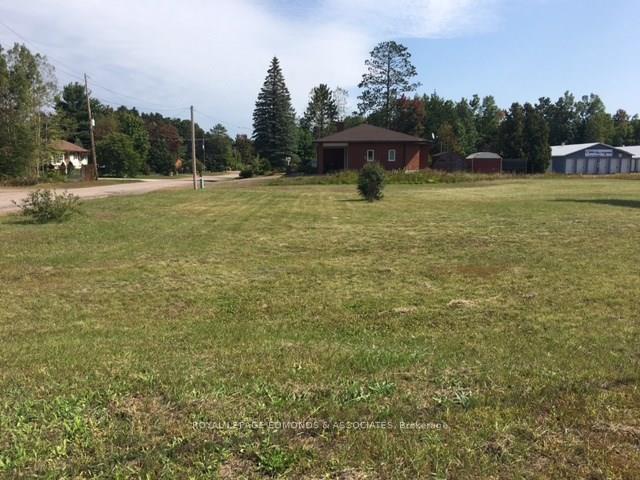 Front of 0 Petawawa Boulevard