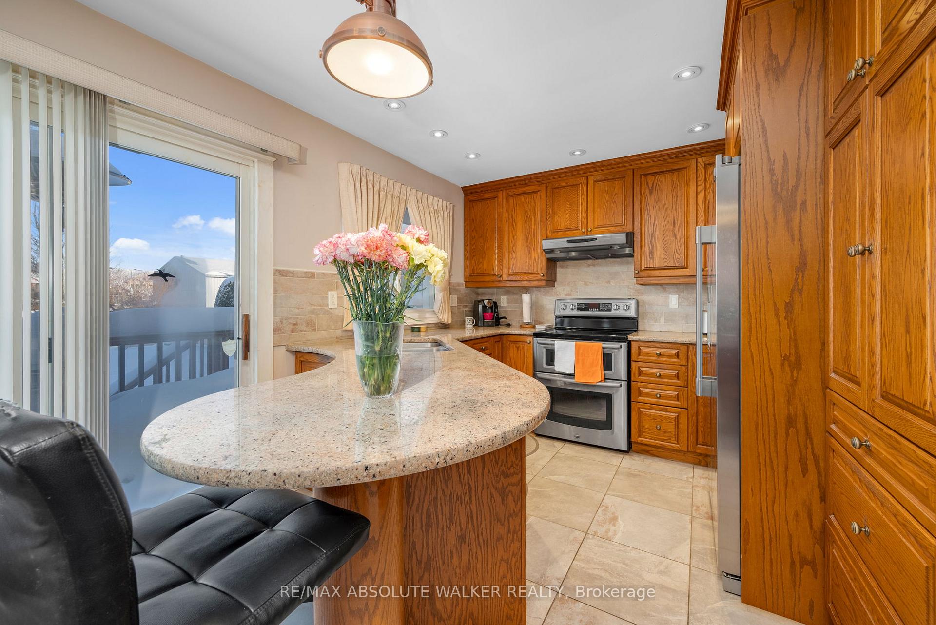 Photo 7 of 2701 Page Road, Ottawa, Mer Bleue/Bradley Estates/Anderson Park — HOMEH