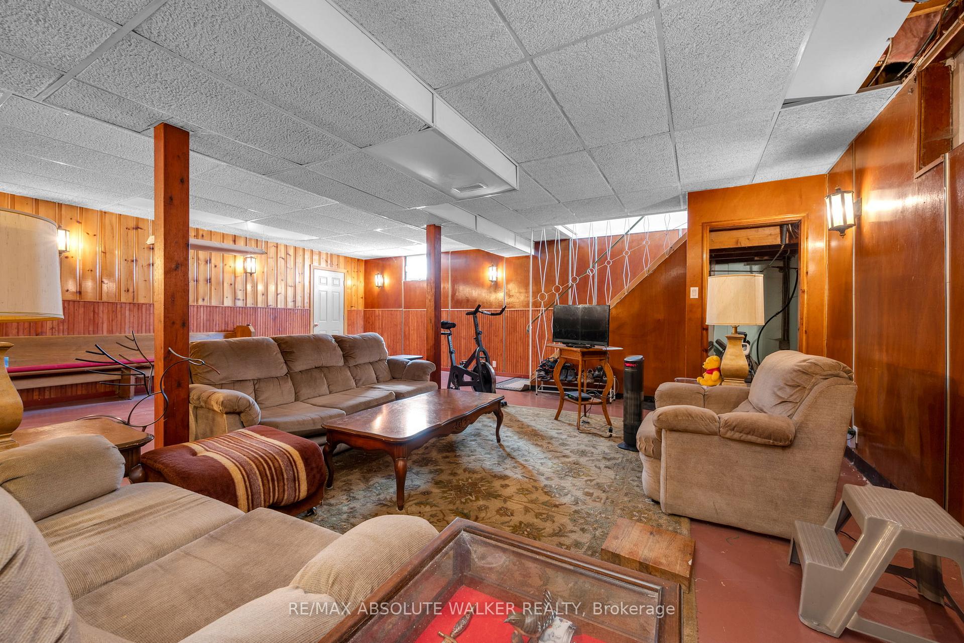 Photo 24 of 2701 Page Road, Ottawa, Mer Bleue/Bradley Estates/Anderson Park — HOMEH
