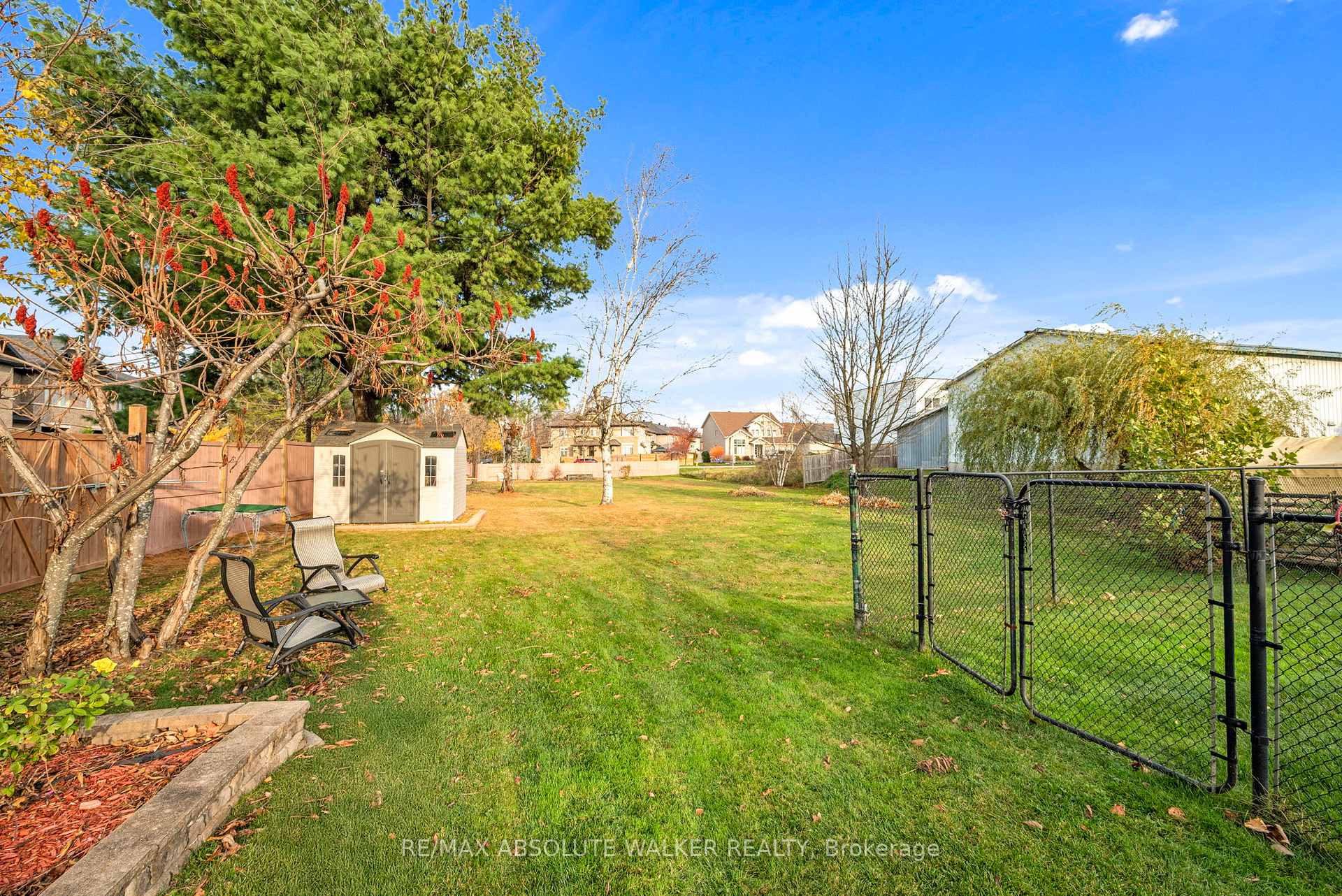 Photo 31 of 2701 Page Road, Ottawa, Mer Bleue/Bradley Estates/Anderson Park — HOMEH