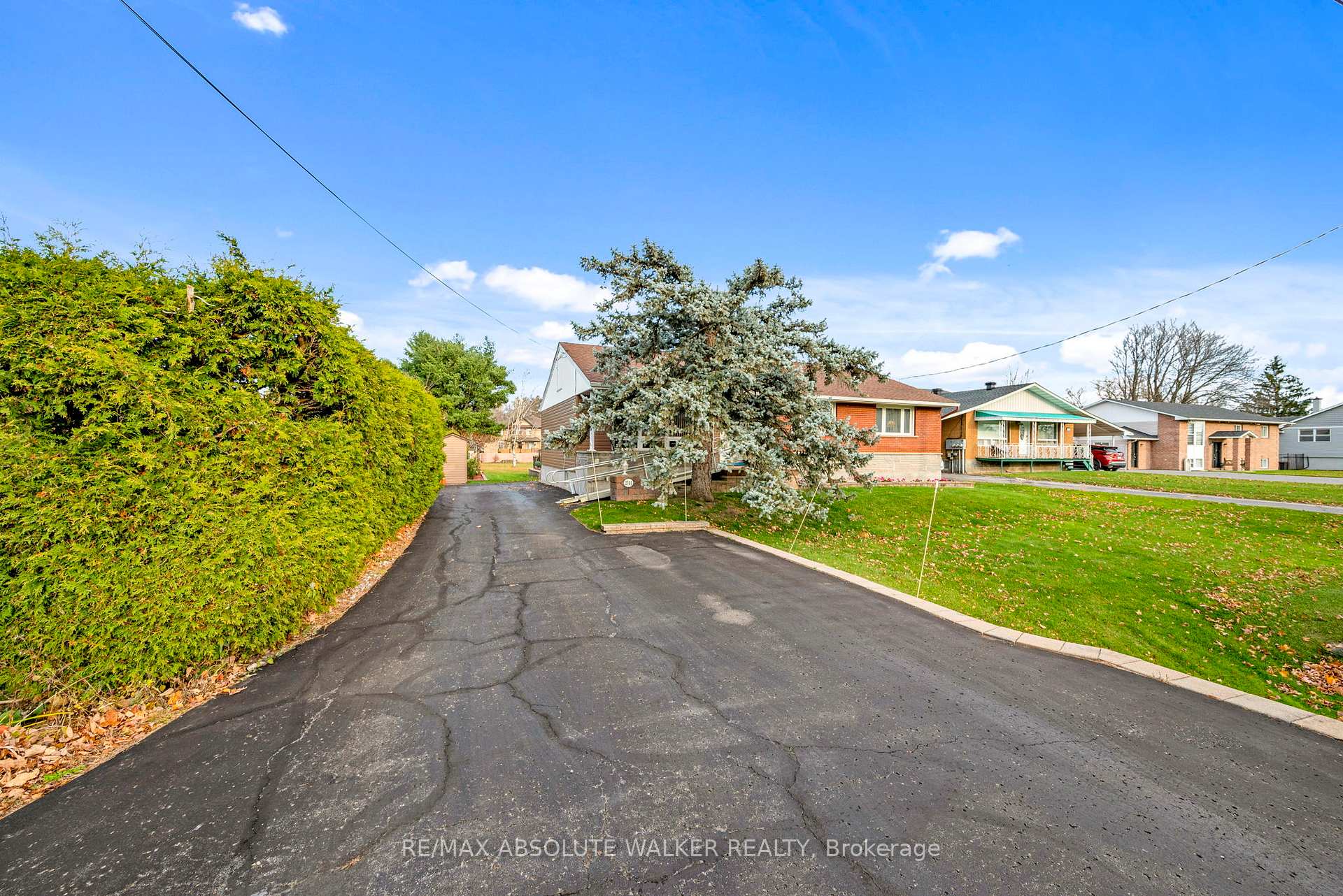 Photo 38 of 2701 Page Road, Ottawa, Mer Bleue/Bradley Estates/Anderson Park — HOMEH