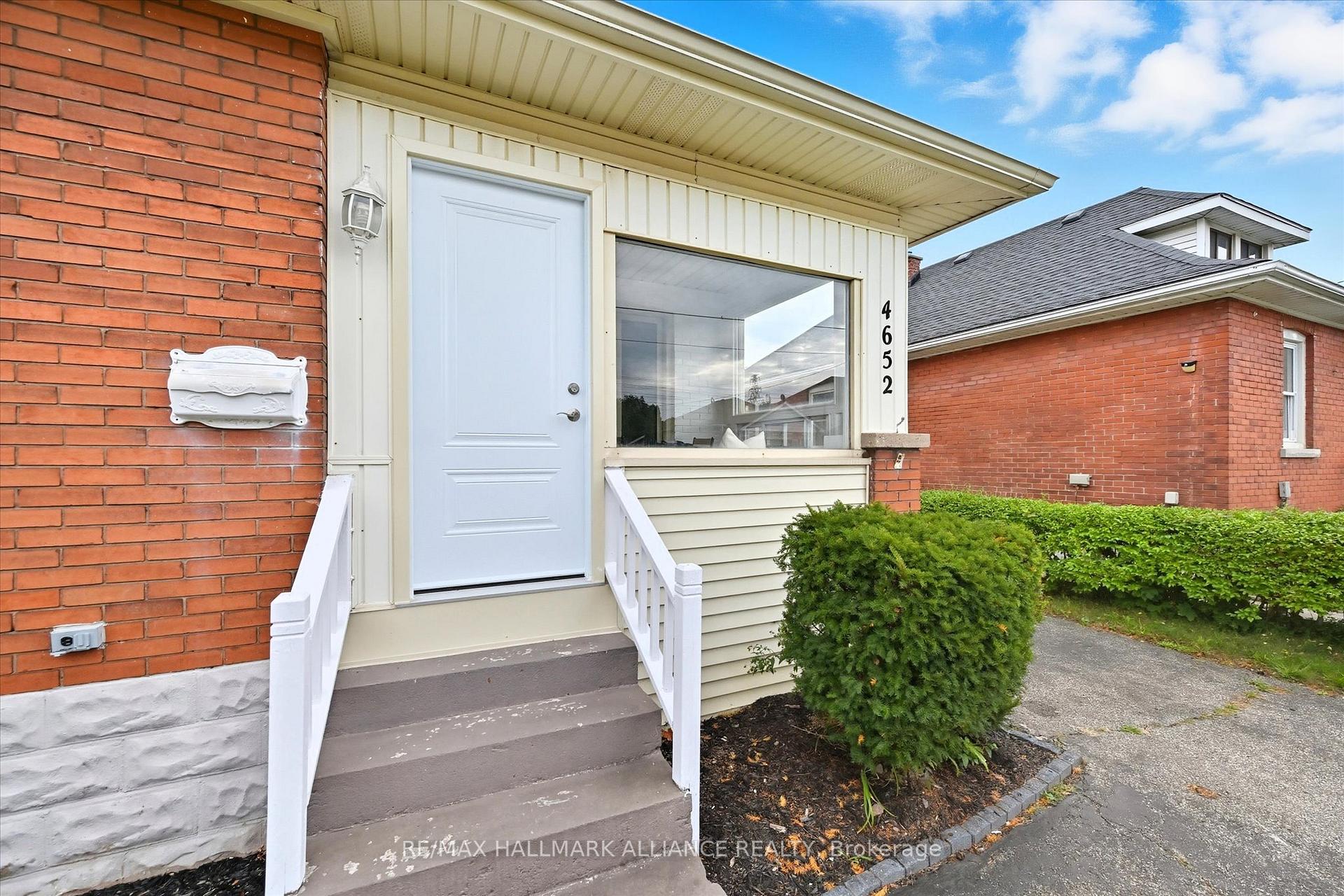 Photo 4 of 4652 Sixth Avenue, Niagara Falls, Cherrywood — HOMEH