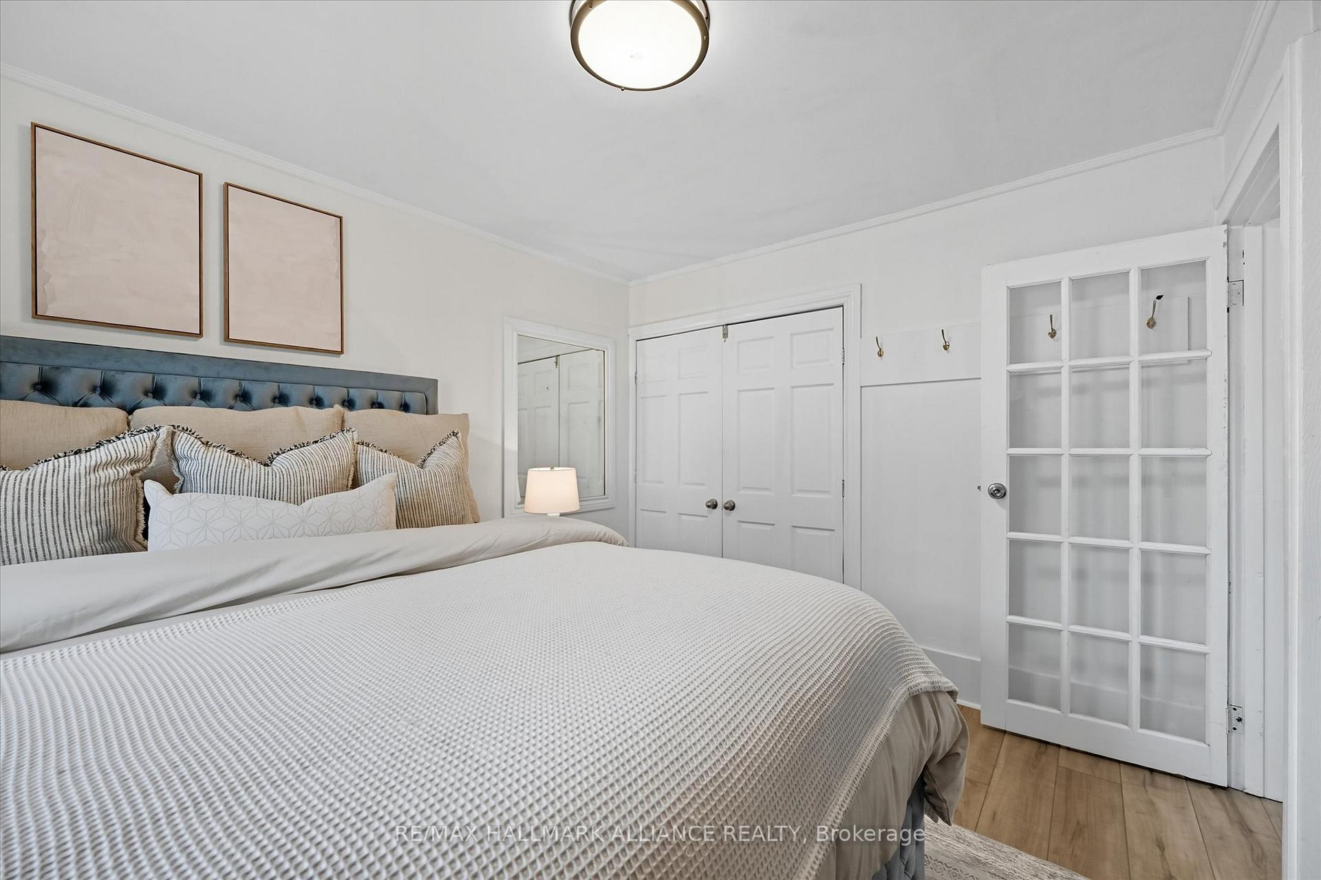 Photo 15 of 4652 Sixth Avenue, Niagara Falls, Cherrywood — HOMEH
