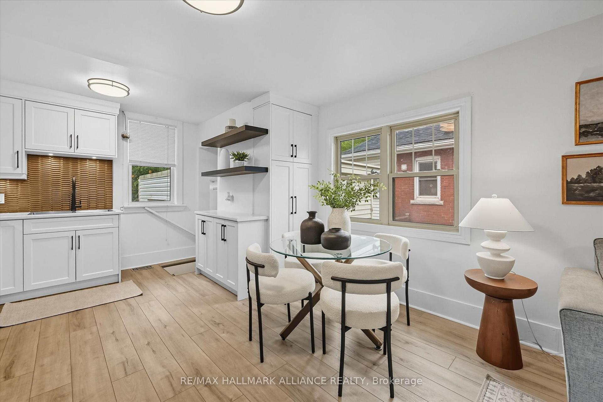 Photo 16 of 4652 Sixth Avenue, Niagara Falls, Cherrywood — HOMEH