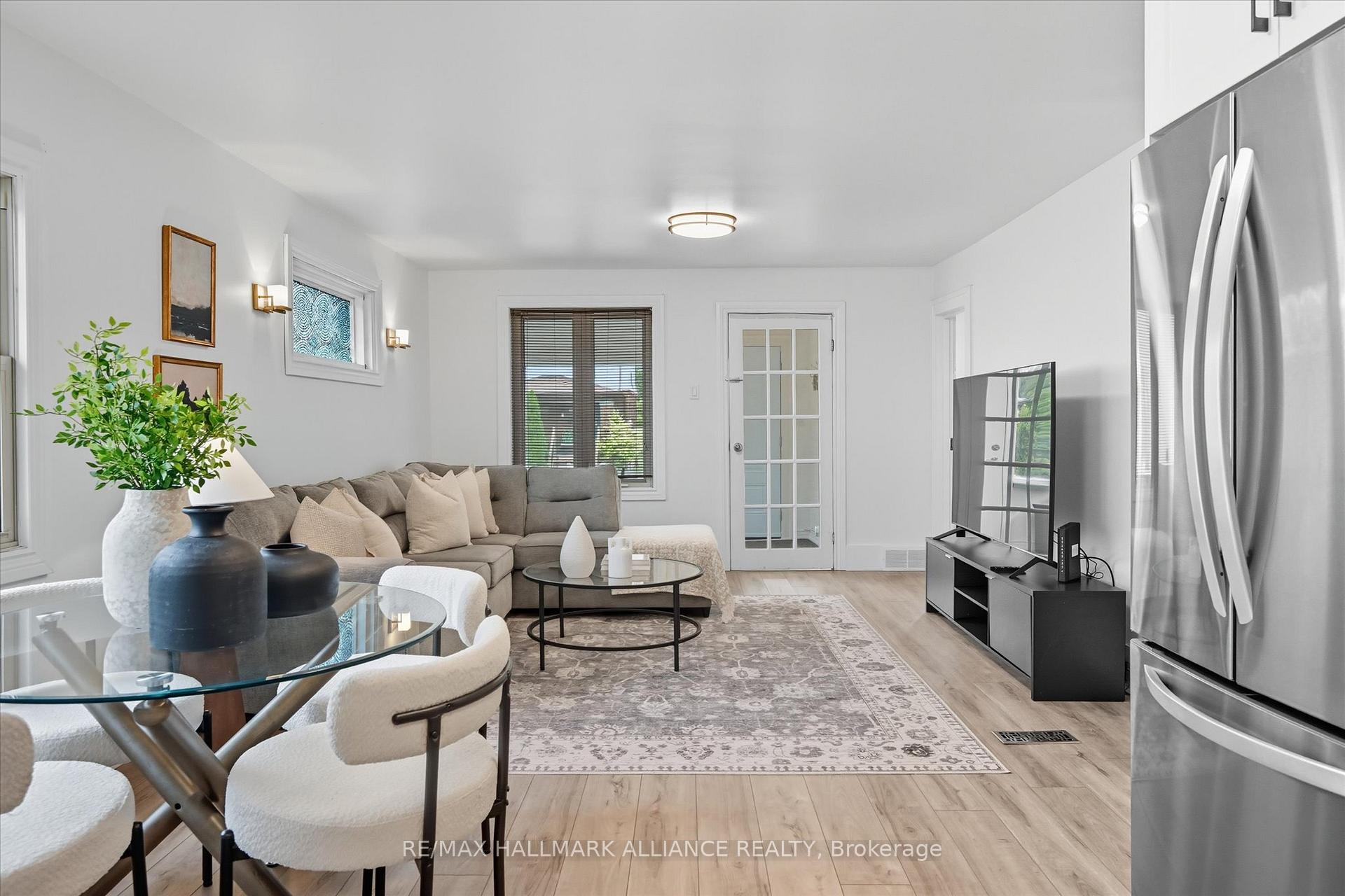 Photo 22 of 4652 Sixth Avenue, Niagara Falls, Cherrywood — HOMEH