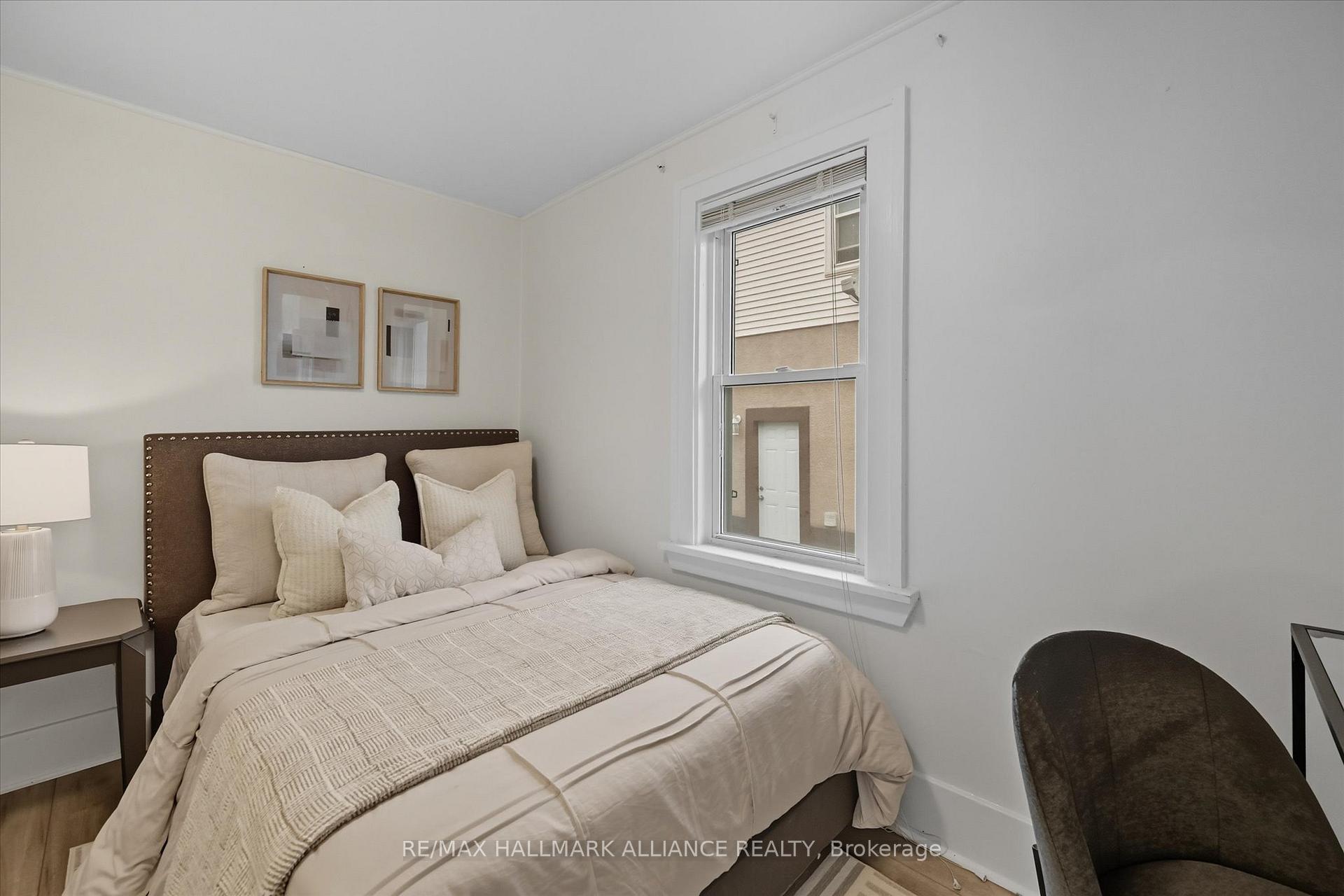 Photo 23 of 4652 Sixth Avenue, Niagara Falls, Cherrywood — HOMEH