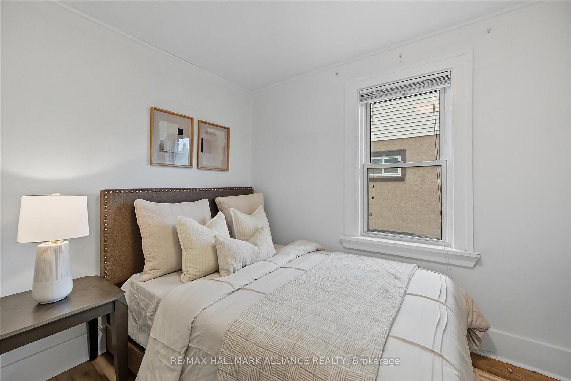 Photo 24 of 4652 Sixth Avenue, Niagara Falls, Cherrywood — HOMEH