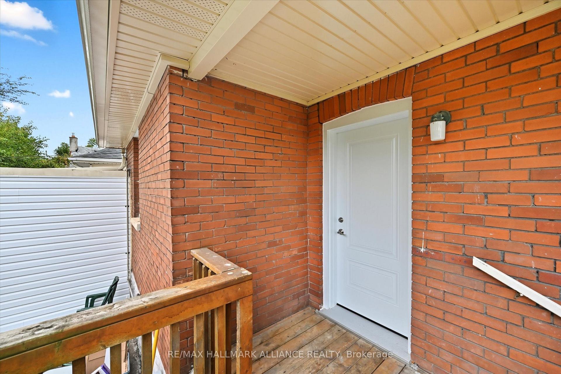 Photo 37 of 4652 Sixth Avenue, Niagara Falls, Cherrywood — HOMEH